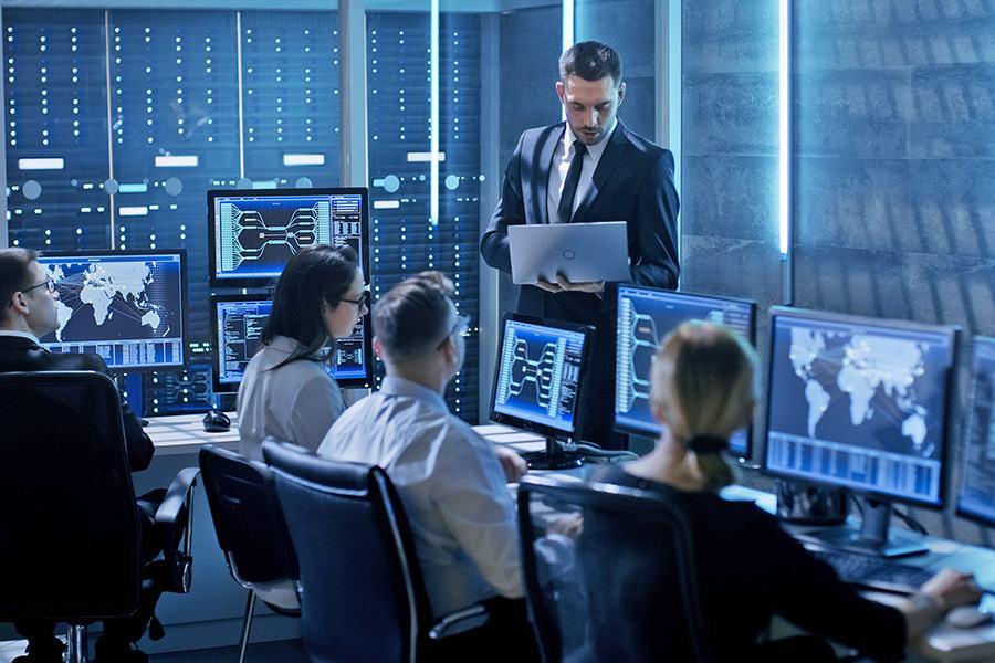 Krizių reakcija ir strateginis vėlavimas iš naujo Lumefactflim
